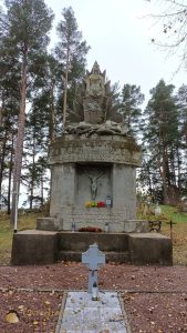 Eglaine piemineklis 1919.–1920. gada kaujās kritušajiem Lietuvas karavīriem