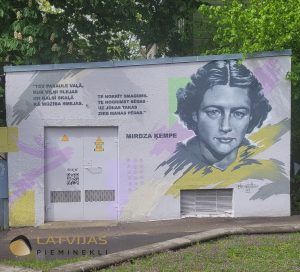 Liepāja. Piemineklis Mirdzai Ķempei