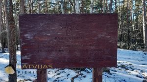Latvijas Atbrīvošanas kara kaujas piemiņas vieta pie bijušā Vīķu kroga