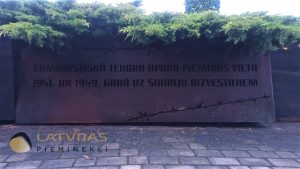 Madona “Sķeltais akmens”