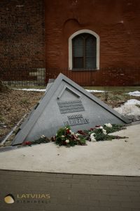 Barikādes memoriāls - Rīga, Jēkaba iela.