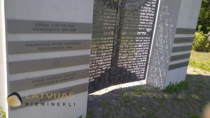 Holokausta upuru memorials Preiļos