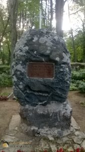 Garlība Merķeļa piemineklis