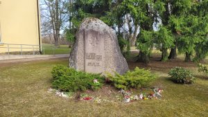 Lēdmanes 1949. gada padomju okupācijas režīma izvesto un bojā gājušo piemiņai