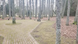 Piemineklis nacionālajiem karavīriem Lēdurgā