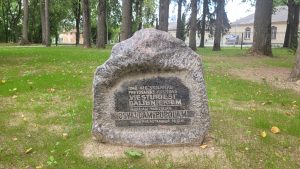 Piemineklis pretošanās kustības “Viesturieši” piemiņai Jēkabpilī