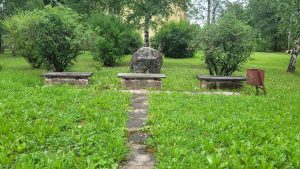 Akmens Baltinavas ebreju piemiņai Tiesas nama Baltinavā