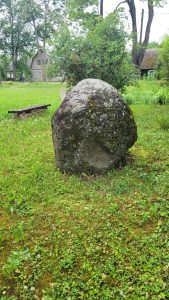 Akmens Baltinavas ebreju piemiņai Tiesas nama Baltinavā