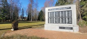 Mores kauju piemiņas parks un piemineklis