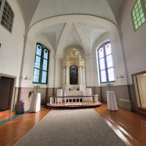 Piemiņas plāksne Lēdurgas luterāņu baznīcā