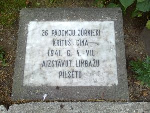 Padomju armijas karavīru kapsēta Ķezberkalnā