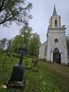 Bārbeles luterāņu baznīcā piemiņas plāksne kritušajiem draudzes locekļiem