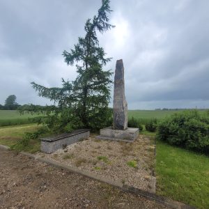 Piemiņas zīme somu jēgeru Smārdes kaujai