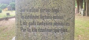 "Par dzimteni kritušiem Sakas dēliem"