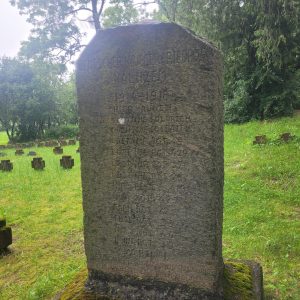 Kalnciema (Kalnzem) vācu karavīru brāļu kapi Kalnciema kapos