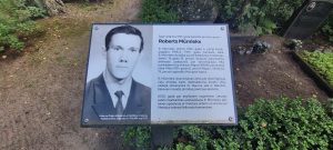 Roberta Mūrnieka kaps Mārupes kapos