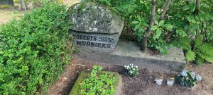 Roberta Mūrnieka kaps Mārupes kapos