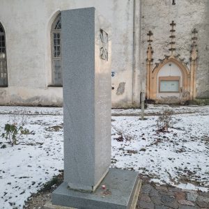 Piemiņas stēla Koknesē