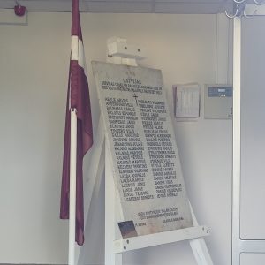 Salaspils luterāņu baznīcā piemiņas plāksne kritušajiem draudzes locekļiem