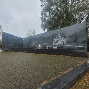 Piemineklis Bojā Gājušam Motociklistam