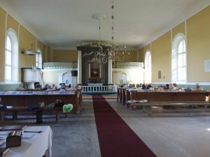 Piemiņas plāksne kritušajiem draudzes loccekļiem Ēveles baznīcā