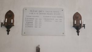 Balgales luterāņu baznīcaPiemiņas plāksne no Zentenes pagasta izvestajiem
