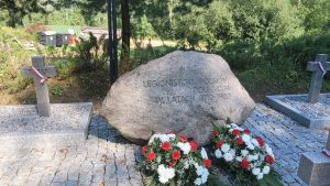 Poļu karavīru apbedījumu vieta Laucesas kapsētā