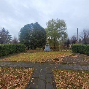 Piemineklis kritušajiem padomju karavīriem Subatē