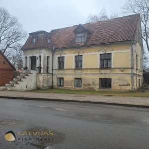 Kuldīgas apriņķa Čekas ēka Pētera iela 8.